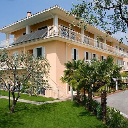 Hotel Panoramica Salo Luaran gambar
