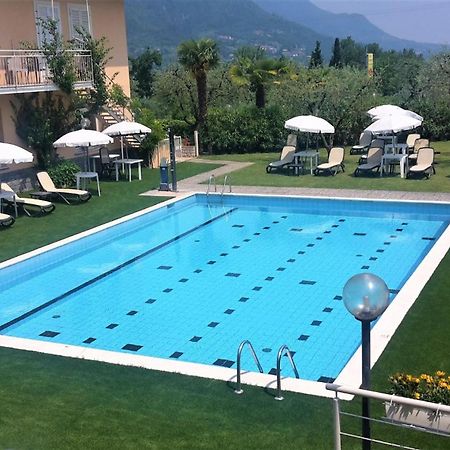 Hotel Panoramica Salo Luaran gambar